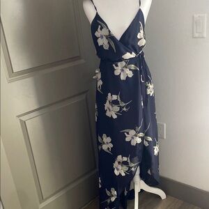Lulus Floral Navy Maxi Hi-Lo Wrap Dress Size Small